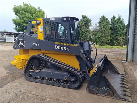 325 deere skid steer specs|john deere 325g specs.